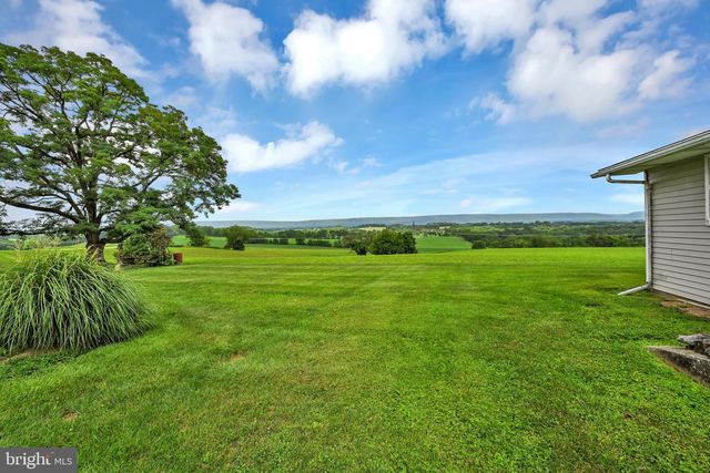 595 NEW SCHAEFFERSTOWN RD, Bernville, PA 19506