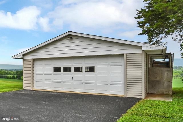595 NEW SCHAEFFERSTOWN RD, Bernville, PA 19506