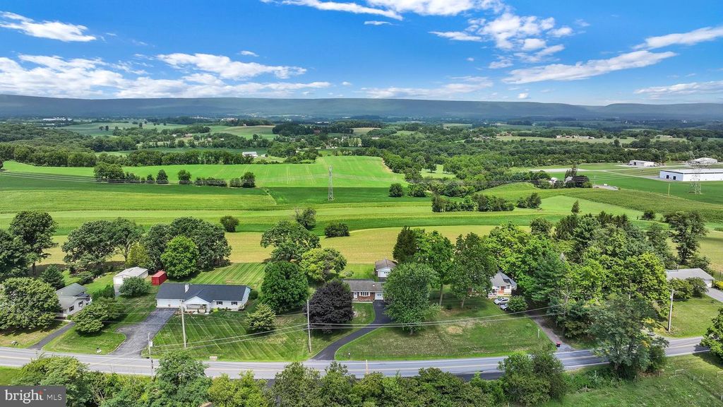 595 NEW SCHAEFFERSTOWN RD, Bernville, PA 19506