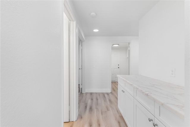 941 Coral, Hemet, CA 92543