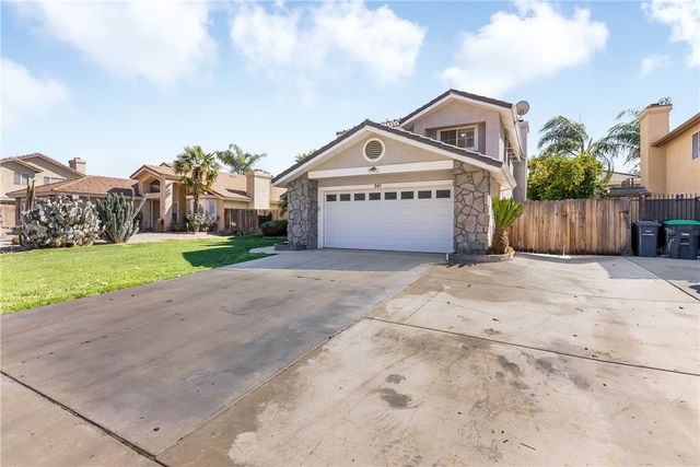 941 Coral, Hemet, CA 92543