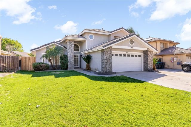 941 Coral, Hemet, CA 92543