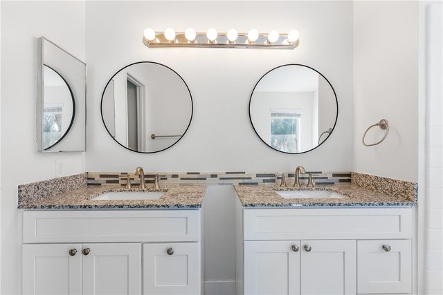 941 Coral, Hemet, CA 92543