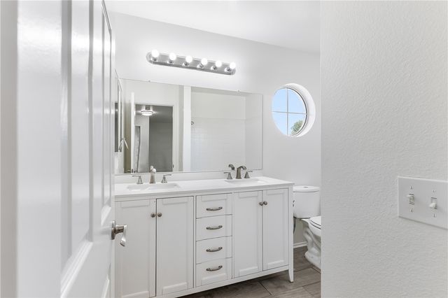 941 Coral, Hemet, CA 92543