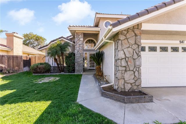 941 Coral, Hemet, CA 92543