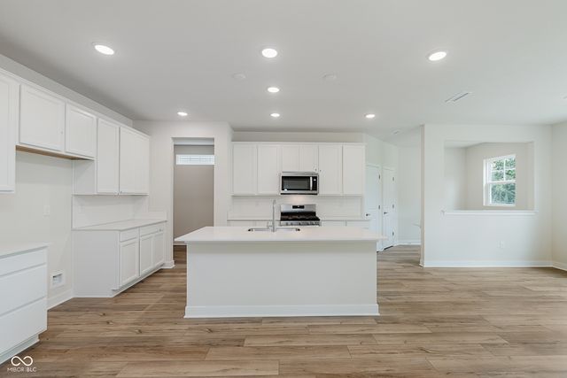 6664 Seattle Slew Drive, Whitestown, IN 46075