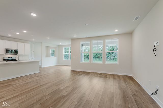 6664 Seattle Slew Drive, Whitestown, IN 46075