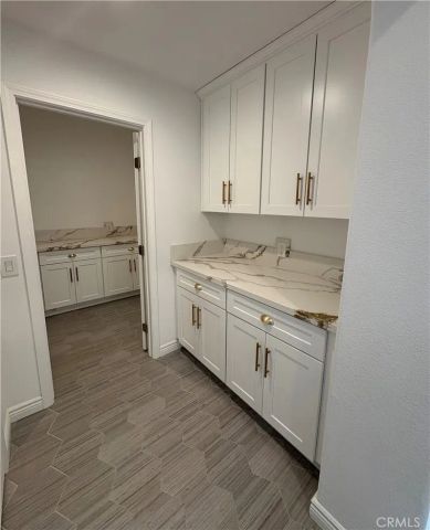 1324 S Swan Loop South, Upland, CA 91784