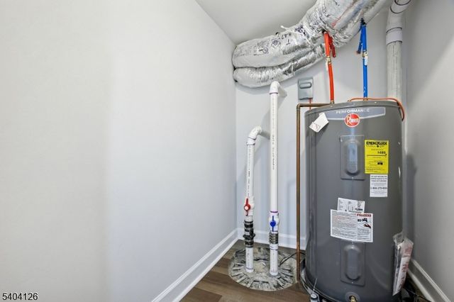 85 Madison St, Newton Town, NJ 07860