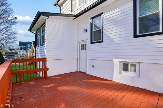 85 Madison St, Newton Town, NJ 07860