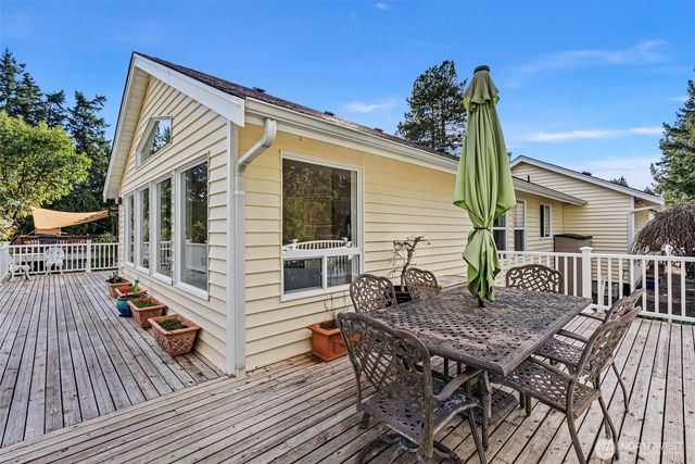 7331 E Center Street, Port Orchard, WA 98366