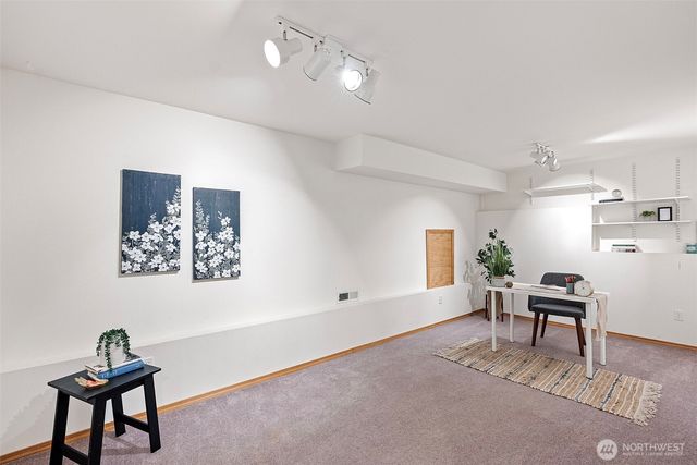 7331 E Center Street, Port Orchard, WA 98366