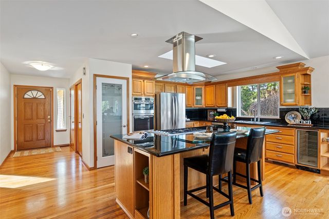 7331 E Center Street, Port Orchard, WA 98366