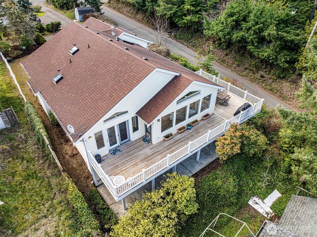 7331 E Center Street, Port Orchard, WA 98366