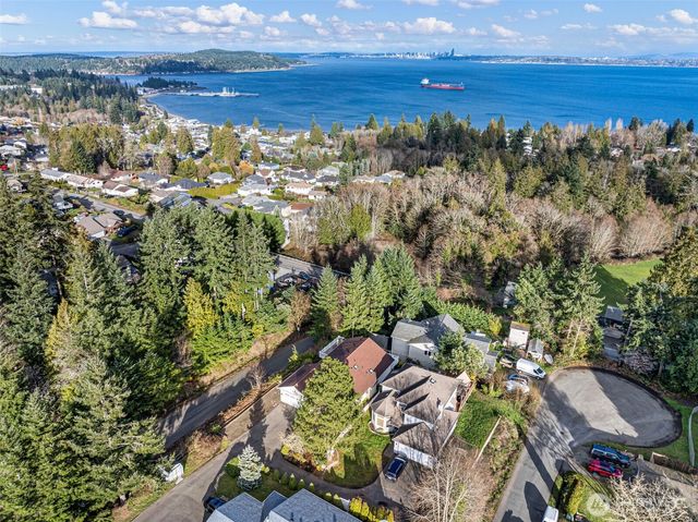 7331 E Center Street, Port Orchard, WA 98366