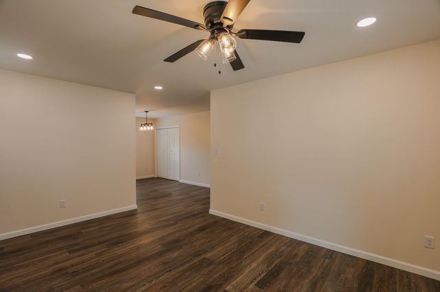 1206 Salem Avenue, Paducah, KY 42001