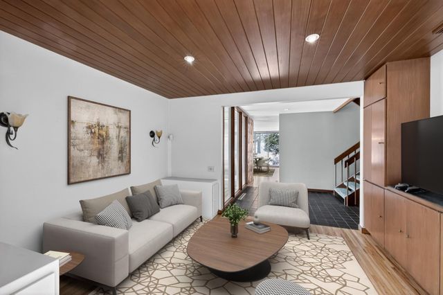 1409 Weatherhill Court SW, Rochester, MN 55902