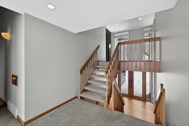 1409 Weatherhill Court SW, Rochester, MN 55902