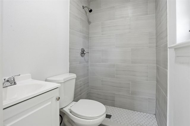 526 ENGEL DRIVE, Orlando, FL 32807