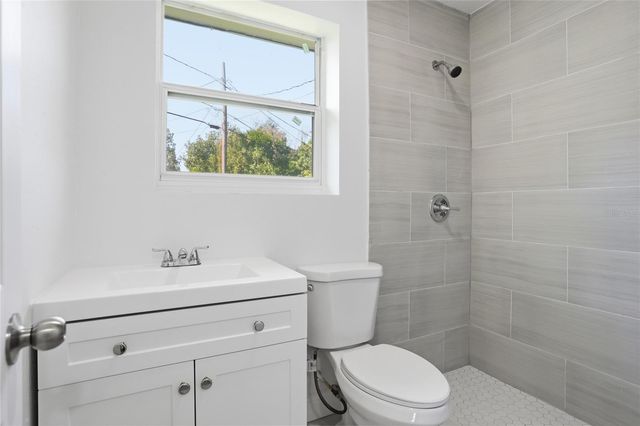 526 ENGEL DRIVE, Orlando, FL 32807