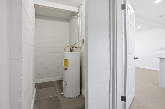 526 ENGEL DRIVE, Orlando, FL 32807