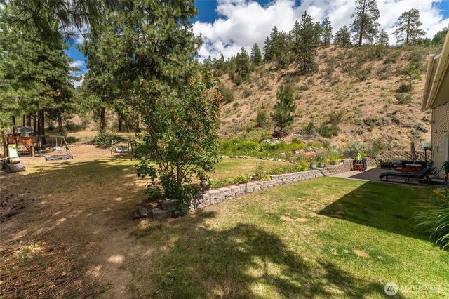 1020 Cagle Gulch Road, Chelan, WA 98816