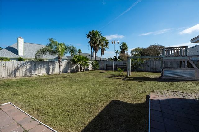 13970 Lanyard Dr, Corpus Christi, TX 78418