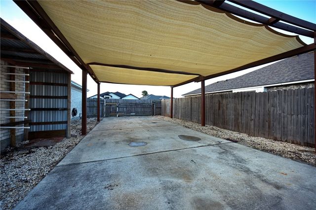 13970 Lanyard Dr, Corpus Christi, TX 78418