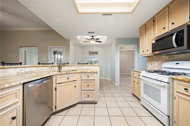 13970 Lanyard Dr, Corpus Christi, TX 78418