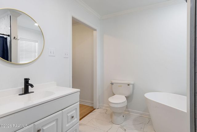 2398 Doyle Melancon Road, Breaux Bridge, LA 70517