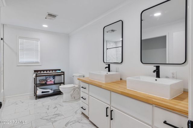 2398 Doyle Melancon Road, Breaux Bridge, LA 70517