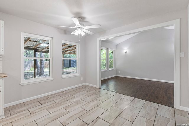 210 S MANTON LN, Castle Hills, TX 78213