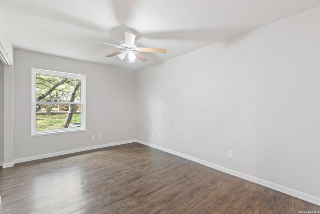 210 S MANTON LN, Castle Hills, TX 78213