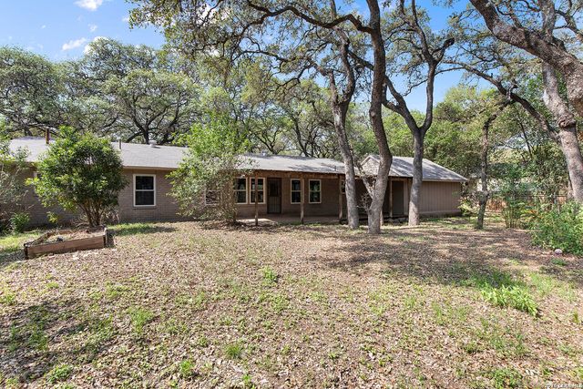 210 S MANTON LN, Castle Hills, TX 78213