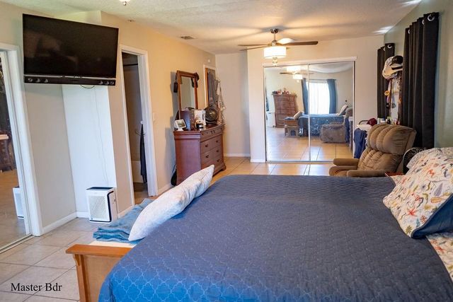 8204 TRAMMELL TRAIL, Tampa, FL 33619