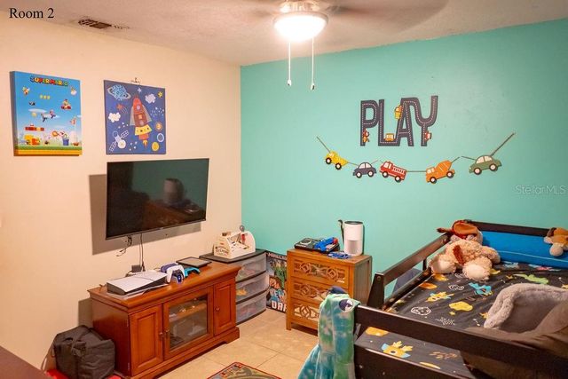 8204 TRAMMELL TRAIL, Tampa, FL 33619