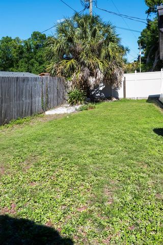 8204 TRAMMELL TRAIL, Tampa, FL 33619