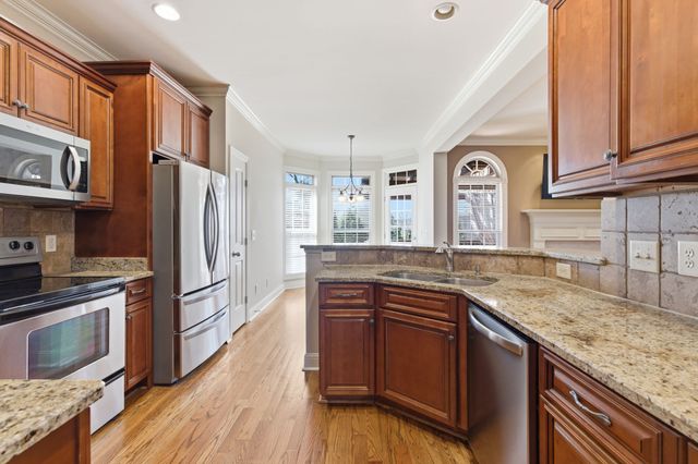 1006 Whispering Wind Way, Hendersonville, TN 37075