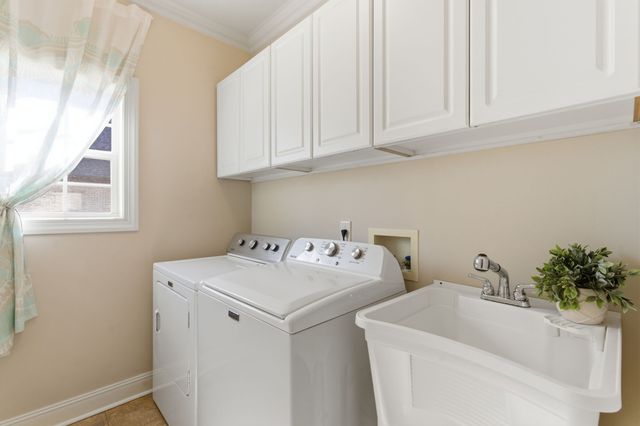 1006 Whispering Wind Way, Hendersonville, TN 37075