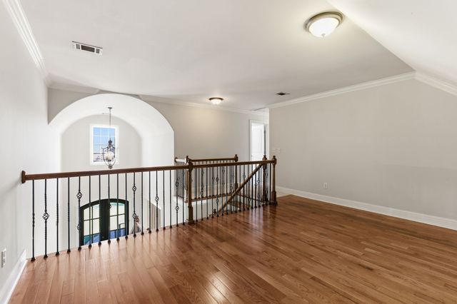 1006 Whispering Wind Way, Hendersonville, TN 37075