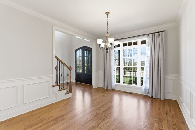 1006 Whispering Wind Way, Hendersonville, TN 37075