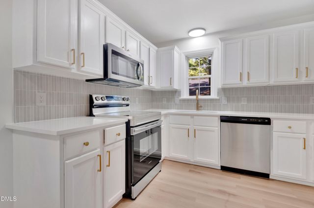 1024 Henchman Court, Knightdale, NC 27545