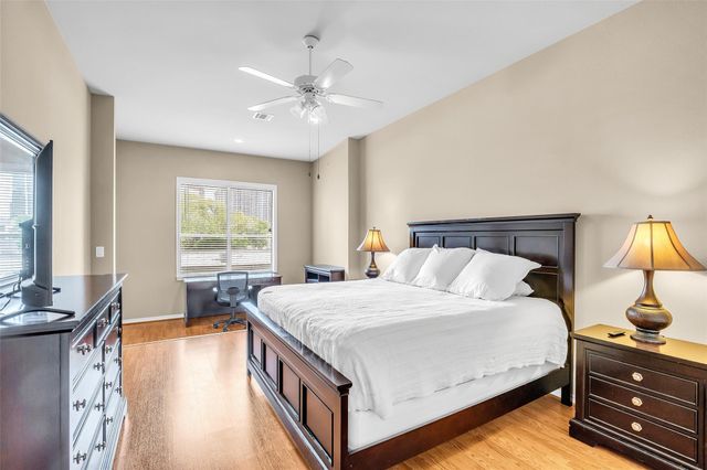 2400 Mccue Road 240, Houston, TX 77056