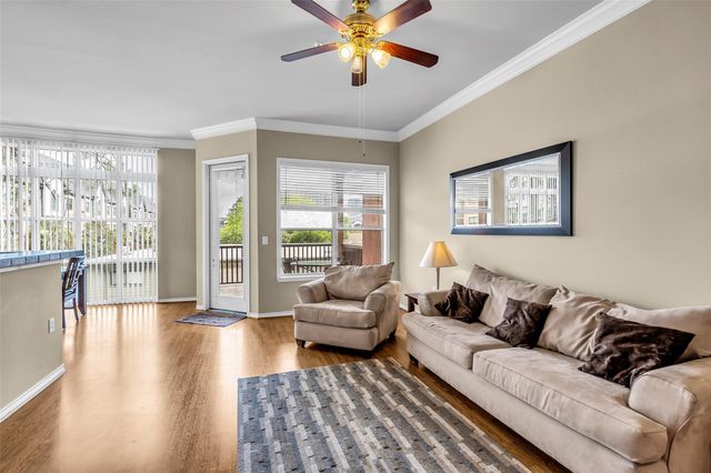 2400 Mccue Road 240, Houston, TX 77056