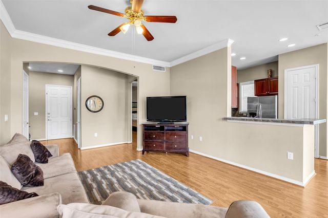 2400 Mccue Road 240, Houston, TX 77056