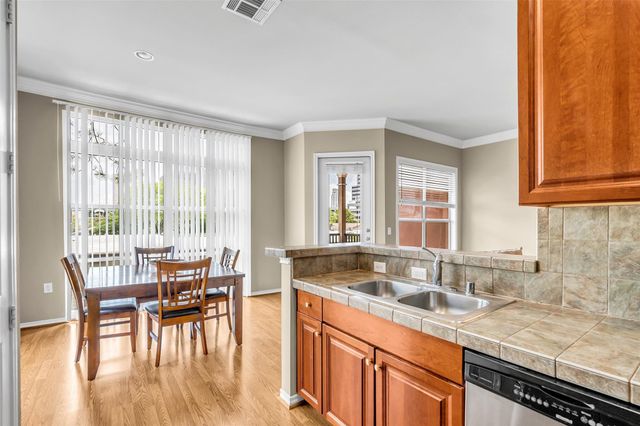 2400 Mccue Road 240, Houston, TX 77056