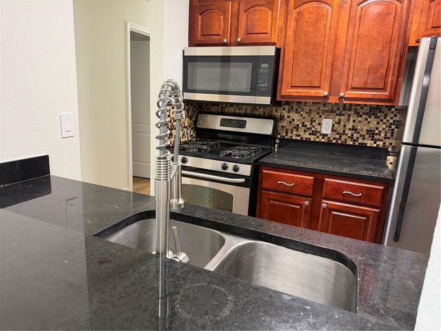 2013 DIXIE BELLE DRIVE A, Orlando, FL 32812