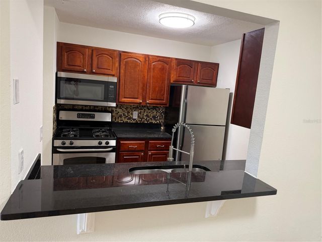 2013 DIXIE BELLE DRIVE A, Orlando, FL 32812