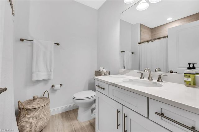 16348 Viansa WAY 102, Naples, FL 34110