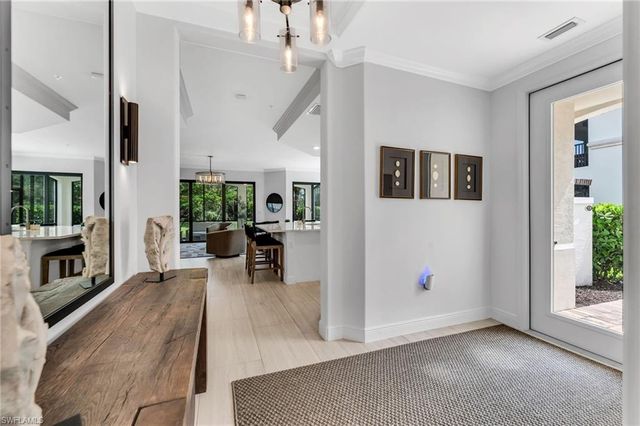16348 Viansa WAY 102, Naples, FL 34110